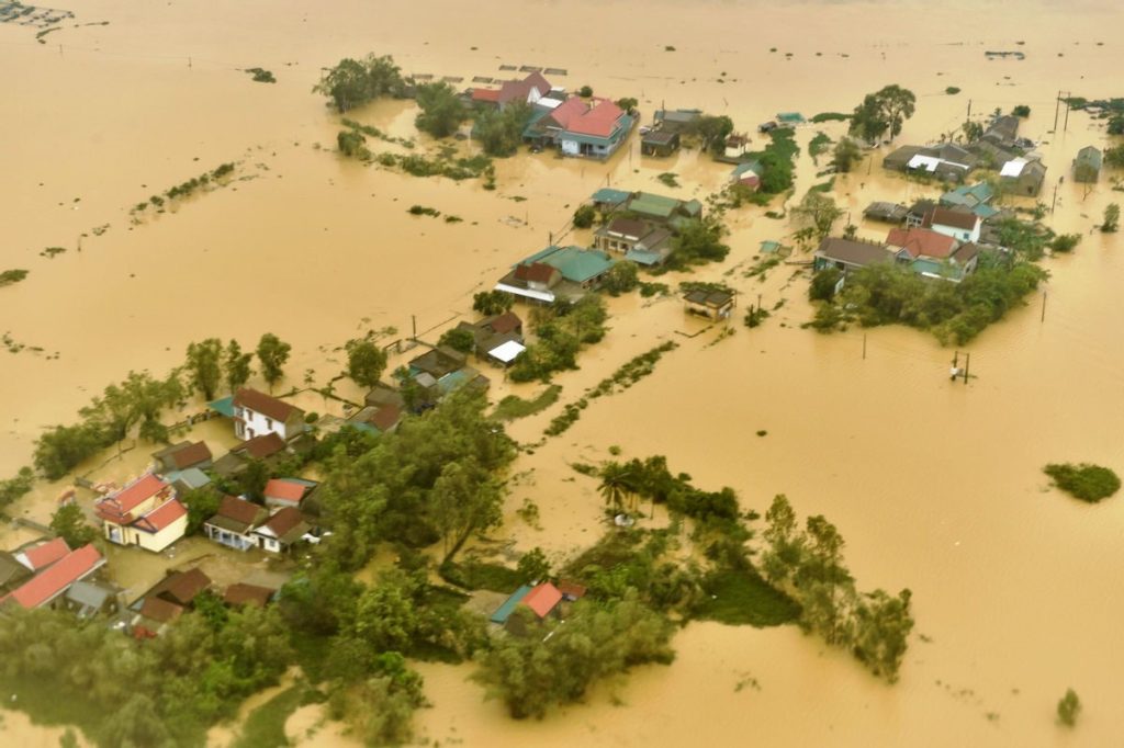 Bão lũ ở Việt Nam